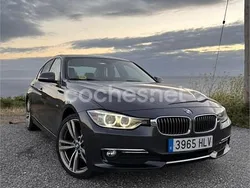 Gris / plata Usado 2012 BMW 320 Luxury Line Berlina | 9500 € (Buen precio)