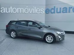 Gris Usado 2020 Ford Focus Trend Familiar | 12.500 € (Precio justo)