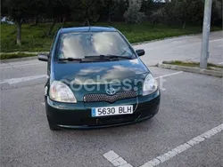Verde Usado 2001 Toyota Yaris Luna Berlina | 2400 € (Precio justo)