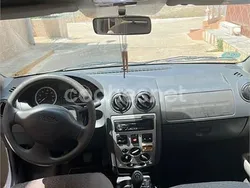 Gris / plata Usado 2007 Dacia Logan Lauréate Berlina | 3850 € (Precio justo)