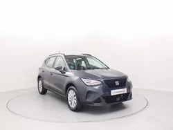 Gris / plata Usado 2024 Seat Arona Style SUV | 20.200 € (Un poco caro)