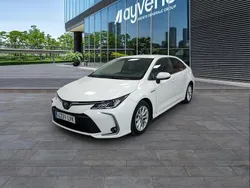 Blanco Usado 2021 Toyota Corolla Business Edition Berlina | 16.200 € (Precio justo)