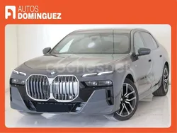 Gris / plata Usado 2024 BMW 740 Berlina | 89.900 € (Buen precio)