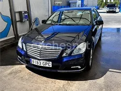 Azul Usado 2009 Mercedes E250 Berlina | 8700 € (Buen precio)