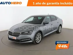 Gris Usado 2019 Skoda Superb Style Berlina | 21.699 € (Precio justo)