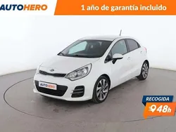 Blanco Usado 2017 Kia Rio Berlina | 11.099 € (Precio justo)
