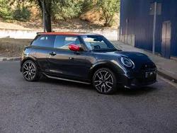 Gris Usado 2024 Mini Cooper Utilitario | 37.900 €