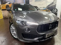 Gris / plata Usado 2018 Maserati Levante SUV | 55.900 € (Un poco caro)