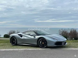 Gris / plata Usado 2016 Ferrari 488 Coupe | 225.000 €