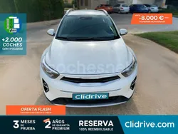 Blanco Usado 2021 Kia Stonic SUV | 19.990 € (Un poco caro)