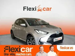 Gris Usado 2022 Toyota Yaris Hybrid Style Berlina | 17.290 € (Super precio)