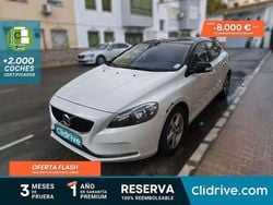 Blanco Usado 2017 Volvo V40 Momentum Utilitario | 12.690 € (Buen precio)