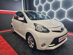 Blanco Usado 2012 Toyota Aygo City Utilitario | 5890 € (Un poco caro)
