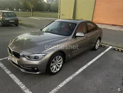 Gris / plata Usado 2016 BMW 318 Comfort Edition Berlina | 15.500 € (Precio justo)