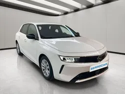 Blanco Usado 2023 Opel Astra Edition Berlina | 16.500 € (Buen precio)