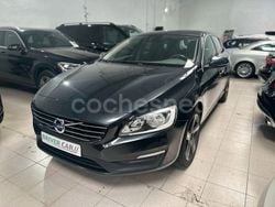 Gris / plata Usado 2016 Volvo V60 Momentum Familiar | 17.900 € (Precio justo)