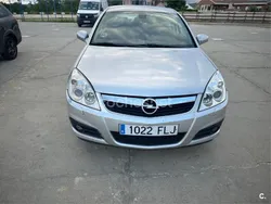 Gris / plata Usado 2007 Opel Vectra Elegance Berlina | 2600 € (Buen precio)