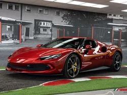 Rojo Usado 2023 Ferrari 296 Coupe | 344.999 € (Precio justo)