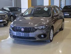Gris Usado 2016 Fiat Tipo Lounge Utilitario | 11.950 € (Caro)