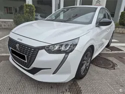 Blanco Usado 2022 Peugeot 208 Active Utilitario | 13.990 € (Precio justo)
