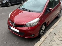 Rojo Usado 2012 Toyota Yaris Active Berlina | 10.200 € (Precio justo)