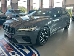 Gris / plata Usado 2022 Volvo V60 Plus Familiar | 31.500 € (Precio justo)