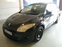 Negro Usado 2010 Renault Mégane III Authentique Utilitario | 2690 €
