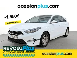 Blanco Usado 2023 Kia Ceed Berlina | 18.490 € (Precio justo)