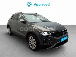 Gris / plata Usado 2025 VW T-Roc Life SUV | 30.530 € (Caro)