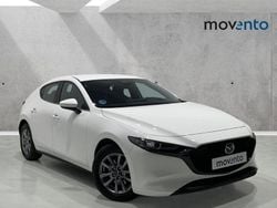 Blanco Usado 2024 Mazda 3 Prime-Line Berlina | 24.490 €