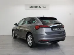 Gris Usado 2024 Skoda Scala Selection Utilitario | 21.500 € (Caro)