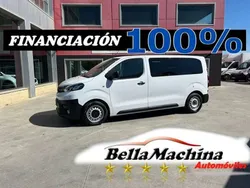 Amarillo Usado 2023 Toyota Proace Verso Advance Familiar | 24.772 €