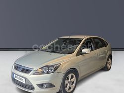 Beige Usado 2009 Ford Focus Trend Berlina | 6199 € (Precio justo)