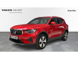 Rojo Usado 2023 Volvo XC40 Core SUV | 37.900 € (Caro)