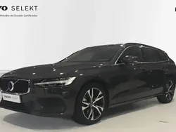 Gris/plata Usado 2023 Volvo V60 Core Familiar | 47.990 €