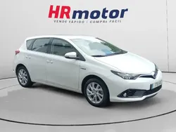 Usado 2016 Toyota Auris Hybrid Active | 15.410 € (Caro)