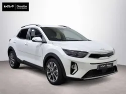 Blanco Usado 2024 Kia Stonic Style SUV | 19.990 € (Un poco caro)