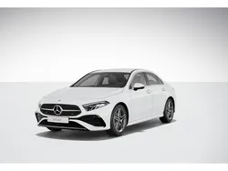 Blanco Usado 2024 Mercedes A200 Berlina | 35.850 € (Precio justo)
