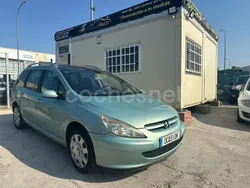Gris / plata Usado 2004 Peugeot 307 Familiar | 1899 € (Precio justo)