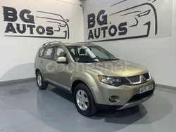 Amarillo Usado 2008 Mitsubishi Outlander Intense SUV | 6999 € (Caro)