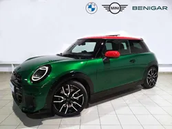 Verde Usado 2024 Mini Cooper Essential Utilitario | 37.500 €