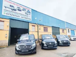 Negro Usado 2022 Mercedes V220 Monovolumen | 49.999 € (Un poco caro)