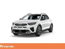 Blanco Nuevo 2025 Kia Stonic GT-Line SUV | 25.900 € (Un poco caro)