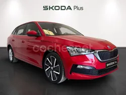 Rojo Usado 2024 Skoda Scala Sport Utilitario | 22.790 € (Un poco caro)