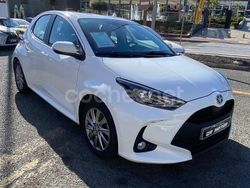 Blanco Usado 2023 Toyota Yaris Hybrid Active Berlina | 19.990 € (Precio justo)