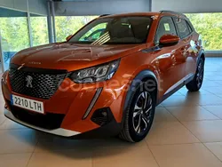 Naranja Usado 2021 Peugeot 2008 Allure SUV | 15.900 € (Buen precio)