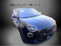 Negro Nuevo 2025 Fiat 600 SUV | 24.300 € (Precio justo)