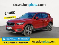 Rojo Usado 2021 Volvo XC40 Momentum SUV | 24.150 € (Precio justo)
