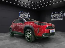 Rojo Nuevo 2025 Toyota Yaris Cross Sport SUV | 29.990 € (Caro)