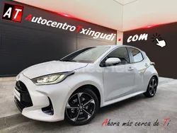 Blanco Nuevo 2025 Toyota Yaris Hybrid Style Berlina | 23.990 € (Precio justo)